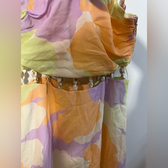 Georgie Beaded Waist Midi Dress
AMUR - Picture 7 of 9